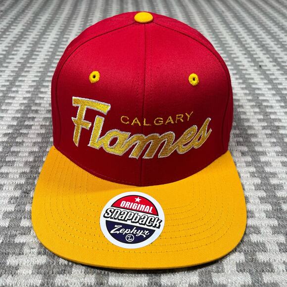 Vintage NHL Calgary Flames Snapback Cap Hat 90s Zephyr NEW NWT Script - Picture 1 of 7